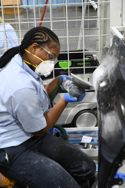 🏆 Exciting news from the SkillsUSA Championships! Congratulations to the talented collision repair medalists who showcased their exceptional skills and dedication. These rising stars are driving the future of the industry! 🌟 #3Mer bit.ly/4l9ANAq