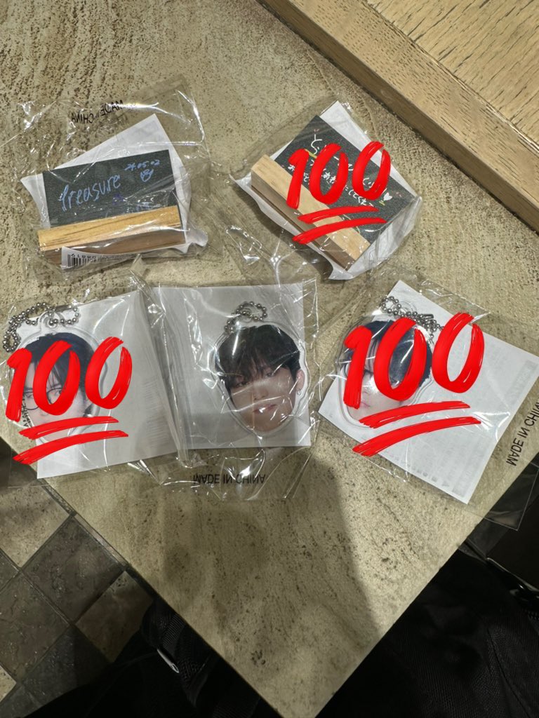 取引垢 tweet media