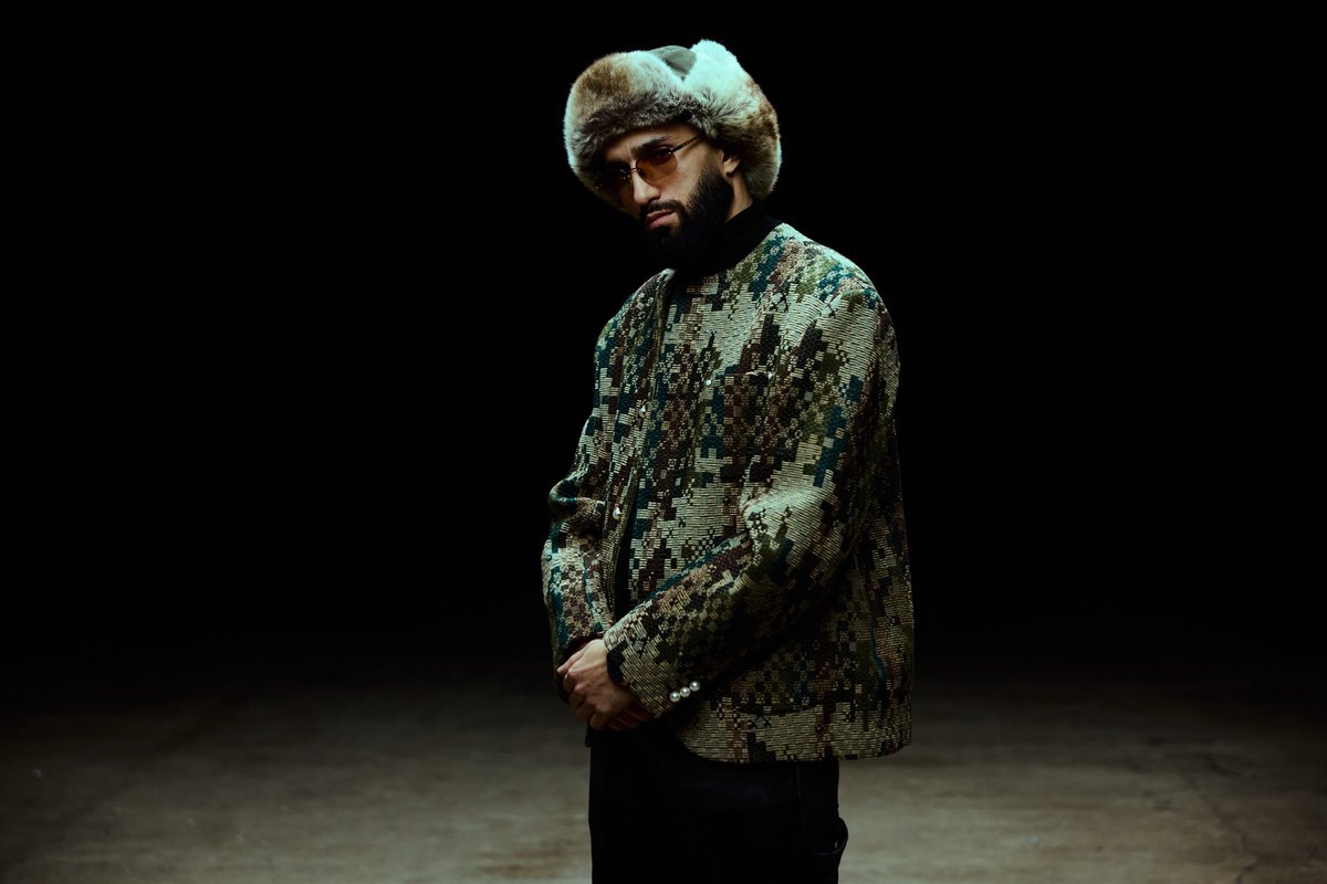 Cet homme sort son nouvel album ce soir à minuit..
