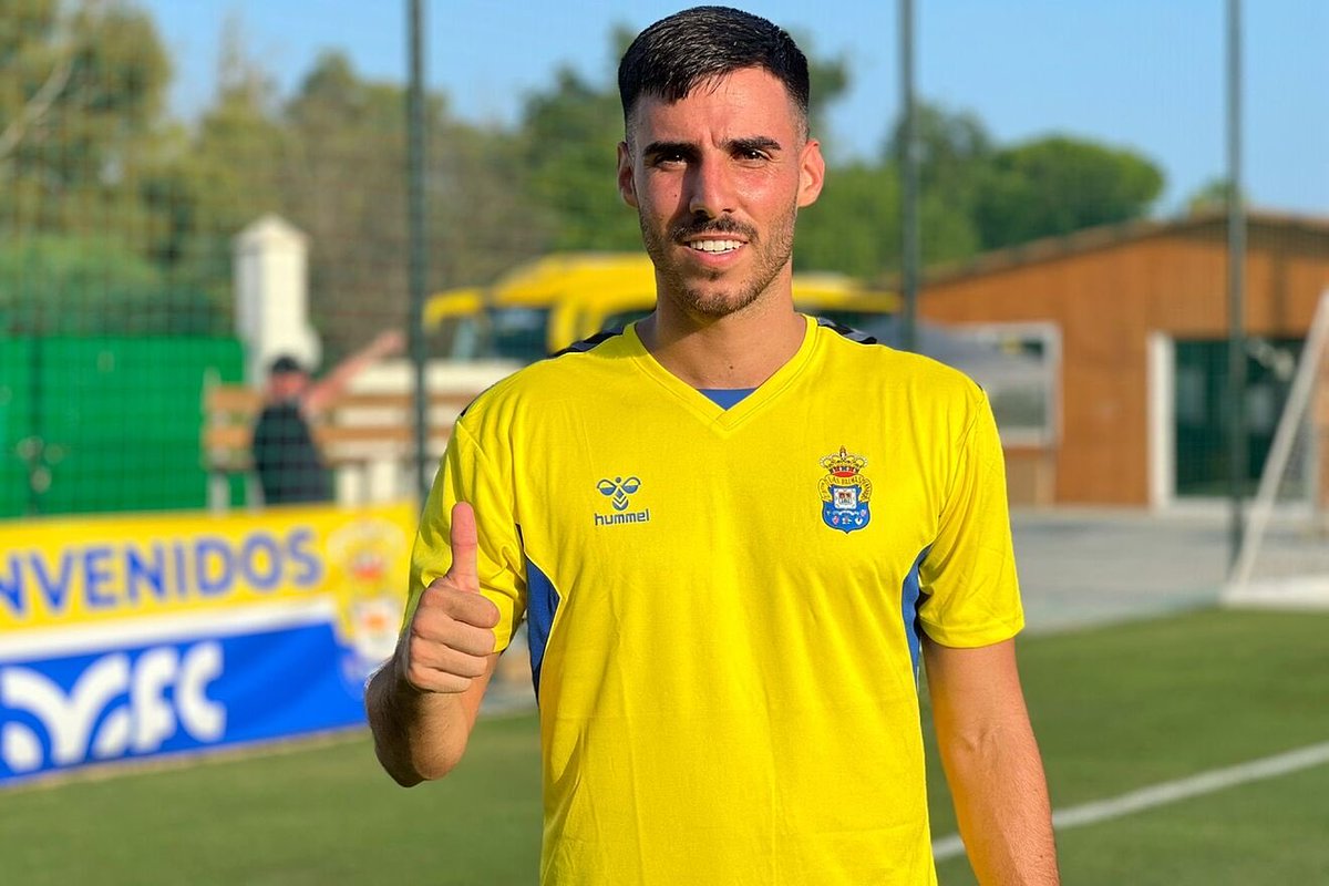 Radio MARCA GC (@radiomarcagc) on Twitter photo 🗣️<a href="/FabioGlez6/">Fᴀʙɪᴏ Gᴏɴᴢáʟᴇᴢ</a>: “La Segunda es muy complicada. Una liga muy difícil donde ninguno de los que descendió logró ascender la pasada temporada”.
💬 Whatsapp: 626 65 71 49
📻 Sintonízanos 88.2 (LPGC) / 98.3 (SUR) / 104.5 (LZN) / 91.2 y 91.6 (FTV)
💻 radiomarcagrancanaria.com
📲 APP 🗣️<a href="/FabioGlez6/">Fᴀʙɪᴏ Gᴏɴᴢáʟᴇᴢ</a>: “La Segunda es muy complicada. Una liga muy difícil donde ninguno de los que descendió logró ascender la pasada temporada”.
💬 Whatsapp: 626 65 71 49
📻 Sintonízanos 88.2 (LPGC) / 98.3 (SUR) / 104.5 (LZN) / 91.2 y 91.6 (FTV)
💻 radiomarcagrancanaria.com
📲 APP