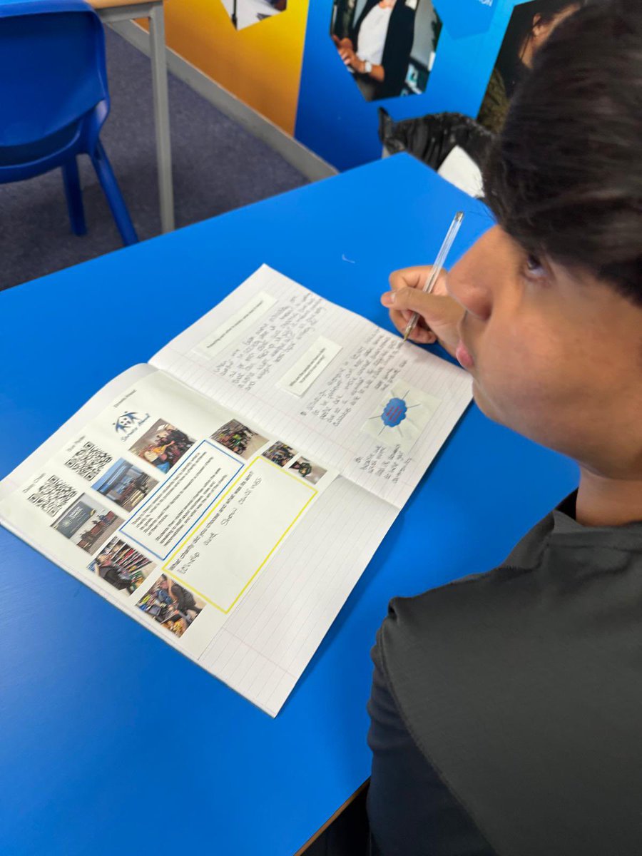 reintegreat's tweet photo. ππ This morning, our Year 11 group engaged in a thoughtful Pixl Edge theory lesson! They learned all about how to protect each other in society. π‘οΈπ€ Such important discussions to foster a safe and caring community! Keep shining, Year 11! π¬β¨
#PixlEdge #SafetyFirst #CommunityLove