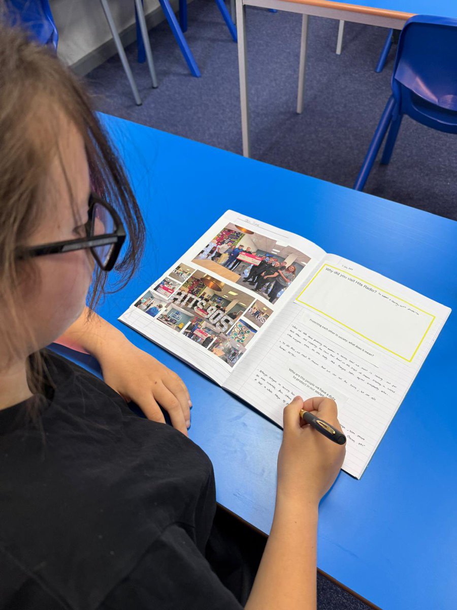 reintegreat's tweet photo. ππ This morning, our Year 11 group engaged in a thoughtful Pixl Edge theory lesson! They learned all about how to protect each other in society. π‘οΈπ€ Such important discussions to foster a safe and caring community! Keep shining, Year 11! π¬β¨
#PixlEdge #SafetyFirst #CommunityLove