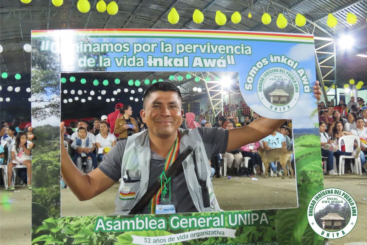 Tres años han pasado…

Compañeras y compañeros del resguardo Awá de Inda Sabaleta:

Vivir la vida… es vivir en paz.

Reciban mi saludo de resistencia,
de quienes no bajamos la cabeza,
de quienes, aun con el alma herida, seguimos de pie.

Hoy hablo con el dolor en el pecho,
pero