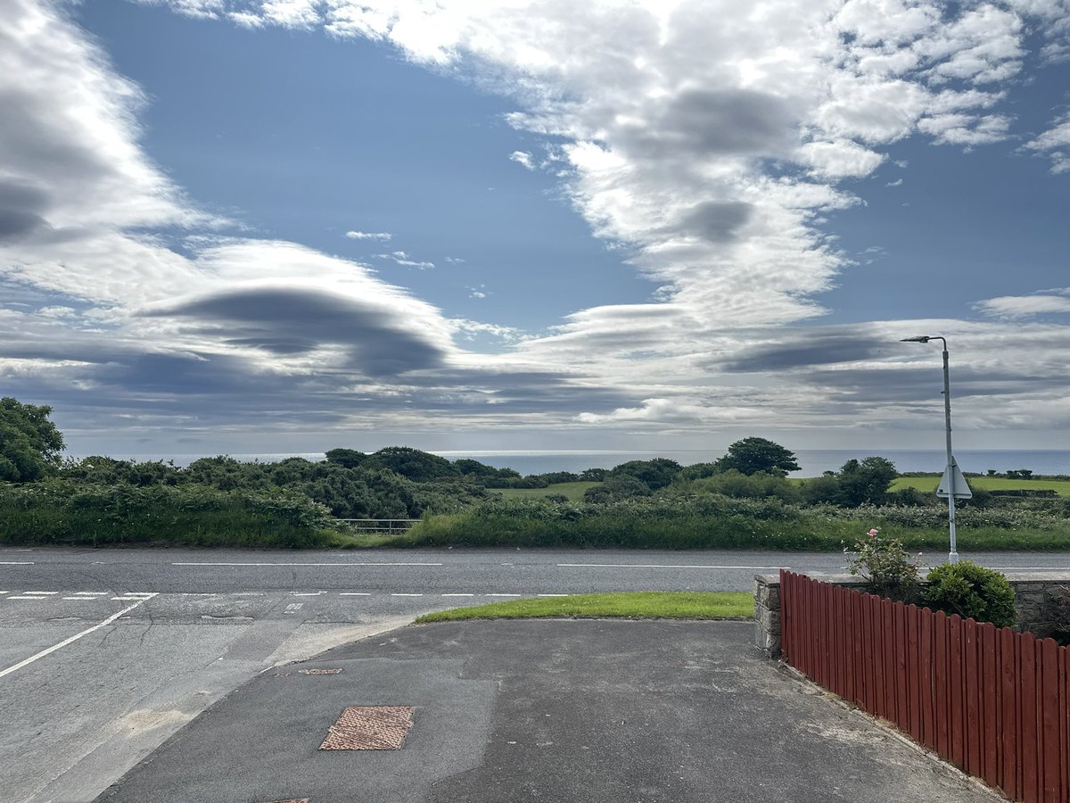 Cloud formation over Annalong CoDown <a href="/WeatherCee/">Cecilia Daly</a> <a href="/barrabest/">Barra Best</a> <a href="/linzilima/">Linzi Lima</a> <a href="/Louise_utv/">Louise Small</a> <a href="/WeatherAisling/">Aisling Creevey</a> <a href="/LoveBallymena/">Love Ballymena</a>