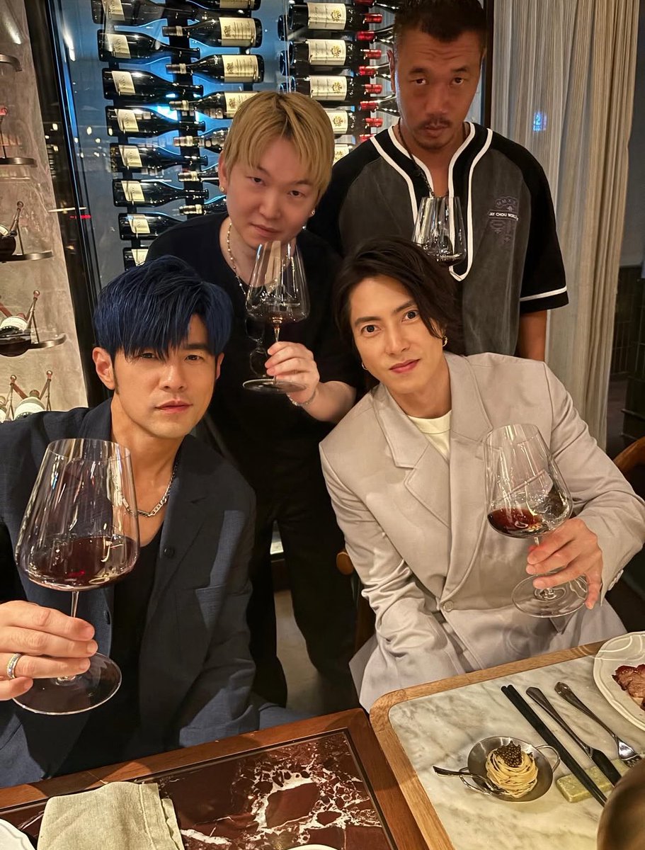 周杰倫 ジェイ・チョウ☆10周年☆缶バッチ 周杰倫 ジェイ・チョウ☆10周年☆缶バッチ