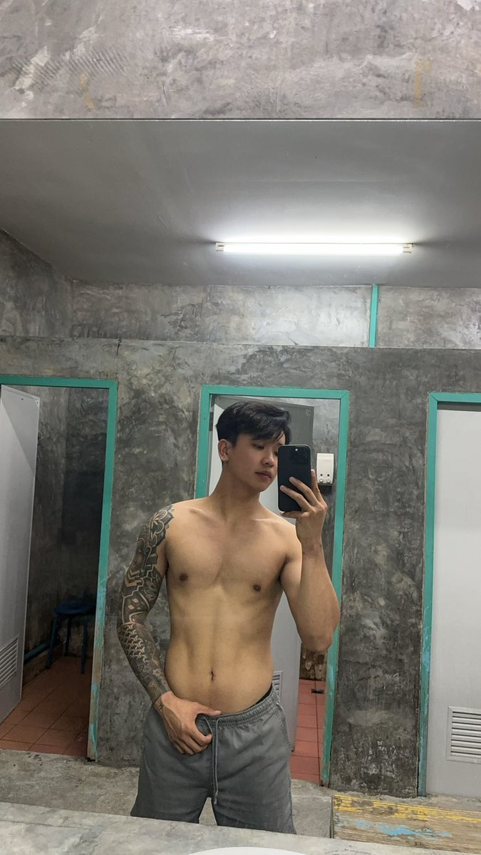 Johnson tweet media