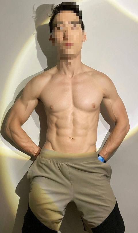 10號師傅 赫茲
壯碩的身材加上奶狗臉
簡直天使臉孔魔鬼身材

#同志按摩 #台中同志按摩 #gayspa