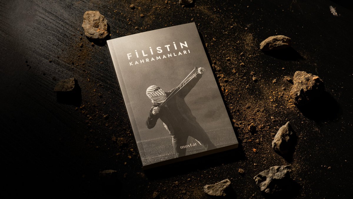 Yazarlarımızdan Davut Bayraklı'nın yayıma hazırladığı "Filistin Kahramanları" kitabı <a href="/Mostaryayinlari/">Mostar</a> 'ndan çıktı. Hayırlı olsun. 👏

Kitaba ulaşmak için 👇

🔗 kitapyurdu.com/kitap/filistin…

📚 "Filistin Kahramanları isimli bu eser, Filistin mücadelesine adanmış on sekiz kahramanın