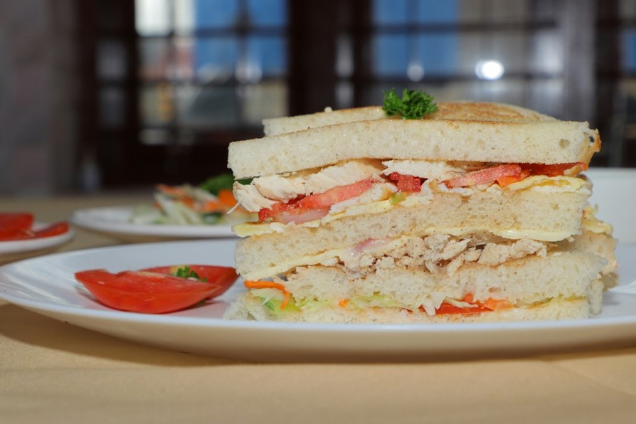 BreadBakersIrl's tweet image. Instead of throwing away that delicious BBQ food, why not use it to make a tasty sambo!

#IBBA #IrishBread #BBQ