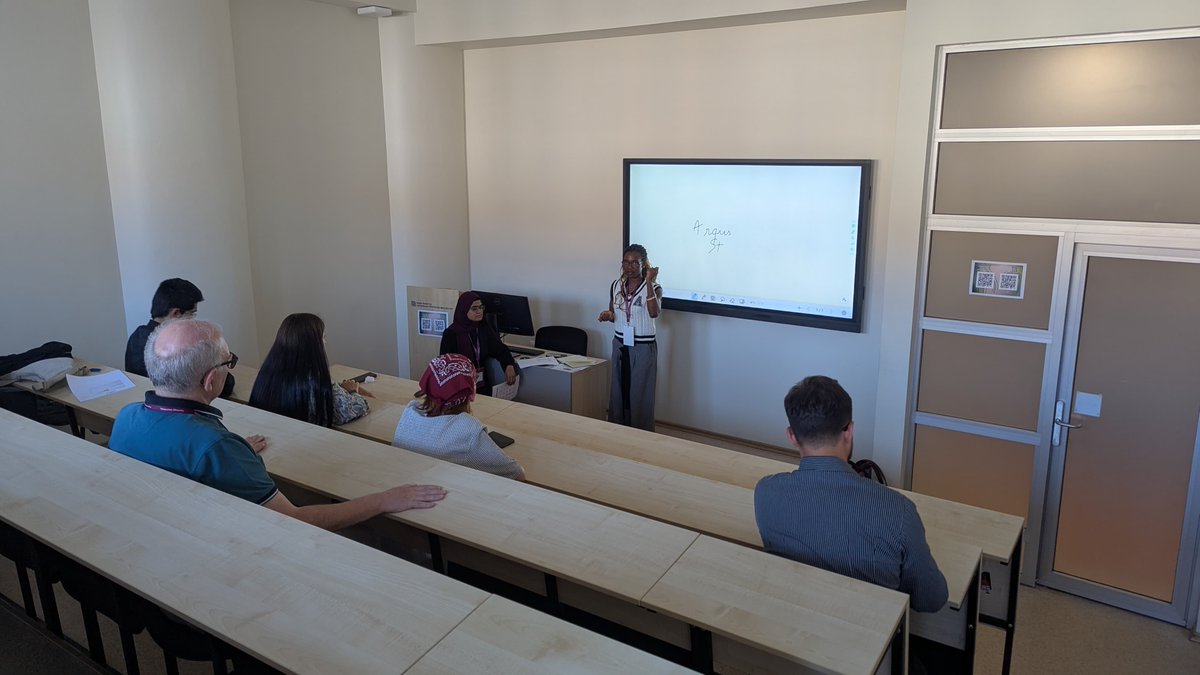 ArqusAlliance's tweet image. 📌 The first-ever Arqus #StudentLab has already started in @VU_LT‼️

18 #ArqusStudents are working in 3 teams to co-create meaningful change in #HigherEducation 💡

🔗 More info: arqus-alliance.eu/call/arqus-stu…