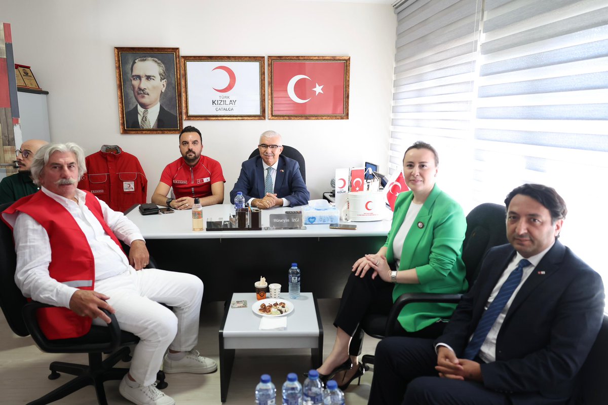 Genel Sekreterimiz Ramazan Saygılı; İstanbul programı kapsamında Çatalca, Büyükçekmece, Esenyurt ve Beylikdüzü Şubelerimizi ziyaret etti. 

Ziyaretlerde, yürütülen hizmetler yerinde incelenerek Kızılay’ın bölgedeki faaliyetlerine yönelik değerlendirmelerde bulunuldu.