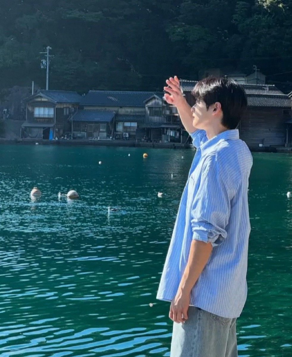 shadowmisted's tweet image. The young man and the sea.