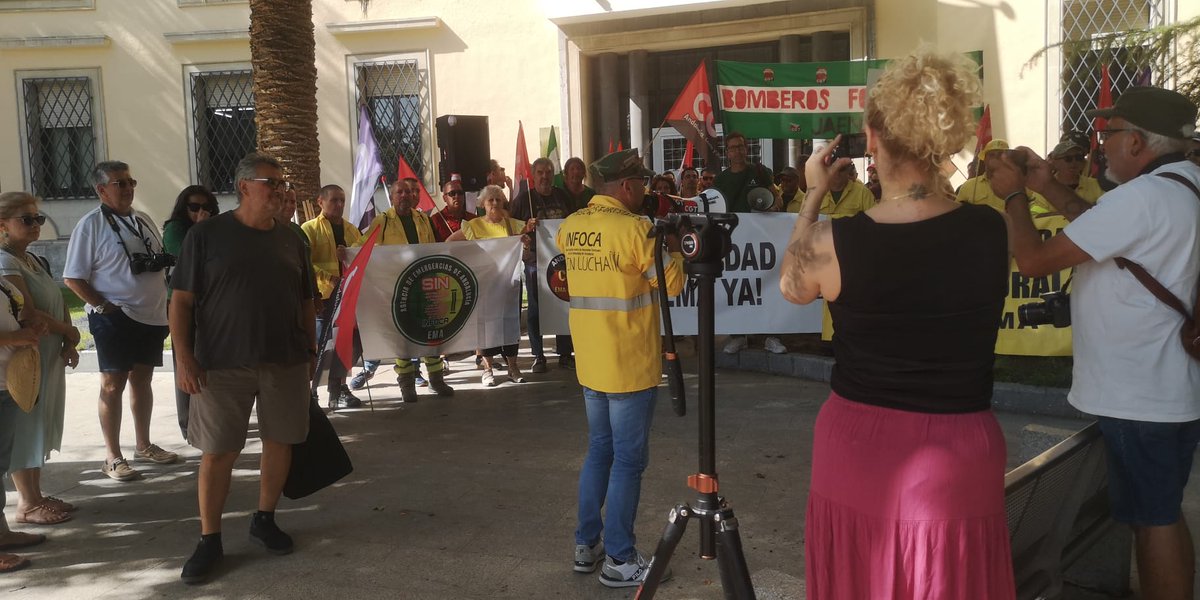 CGT AMAYA ANDALUCIA (@cgtamaya) on Twitter photo Hoy en Jaén los trabajadores volvemos a luchar por nuestros Derechos Laborales y seguimos el Calendario de movilizaciones por provincias antes de llegar a la Capital <a href="/JuanMa_Moreno/">Juanma Moreno</a> y <a href="/antoniosanz/">Antonio Sanz Cabello</a>
YA ESTÁ BIEN DE JUGAR CON LOS BOMBEROS FORESTALES DE <a href="/Plan_INFOCA/">EMA INFOCA</a>
#AntiguedadYa Hoy en Jaén los trabajadores volvemos a luchar por nuestros Derechos Laborales y seguimos el Calendario de movilizaciones por provincias antes de llegar a la Capital <a href="/JuanMa_Moreno/">Juanma Moreno</a> y <a href="/antoniosanz/">Antonio Sanz Cabello</a>
YA ESTÁ BIEN DE JUGAR CON LOS BOMBEROS FORESTALES DE <a href="/Plan_INFOCA/">EMA INFOCA</a>
#AntiguedadYa