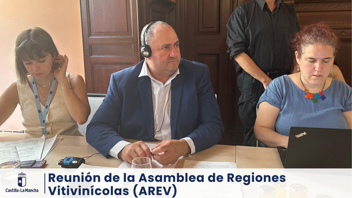 🍷 El <a href="/gobjccm/">Gobierno de Castilla-La Mancha</a> defiende el papel del vino en la dieta mediterránea, pide un etiquetado sencillo y un mayor impulso a la promoción.

🤝 En la reunión de la AREV, que, coincidiendo con el Comité de las Regiones, se celebra en Bruselas.

ℹ️ castillalamancha.es/node/404733

#CLM
