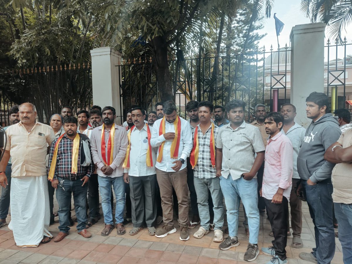 Clay 🐉 (@clay_521) on Twitter photo Enough is enough! The bike taxi ban has broken lives! <a href="/RLR_BTM/">Ramalinga Reddy</a>, it's time to take responsibility and step down! <a href="/INCIndia/">Congress</a> <a href="/India_NHRC/">NHRC India</a> @bsbommai @dkshivakumar @byvijayendra #BringBackBikeTaxis Enough is enough! The bike taxi ban has broken lives! <a href="/RLR_BTM/">Ramalinga Reddy</a>, it's time to take responsibility and step down! <a href="/INCIndia/">Congress</a> <a href="/India_NHRC/">NHRC India</a> @bsbommai @dkshivakumar @byvijayendra #BringBackBikeTaxis