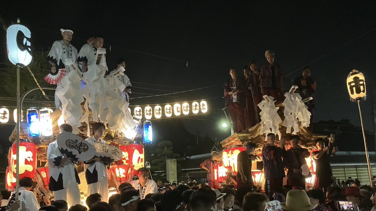 eishin0804's tweet photo. #だんじり #地車 #平野 #夏祭り #合同
 #festival #提灯 #杭全神社 #お祭り
６月２８日の平野郷夏祭り試験曳き
馬場、西脇、脊戸口の３町合同
馬場、市町の合同曳行の様子でした！
平野郷夏祭り、地車曳行は7月12日13日 https://t.co/wT8DaMtvPR