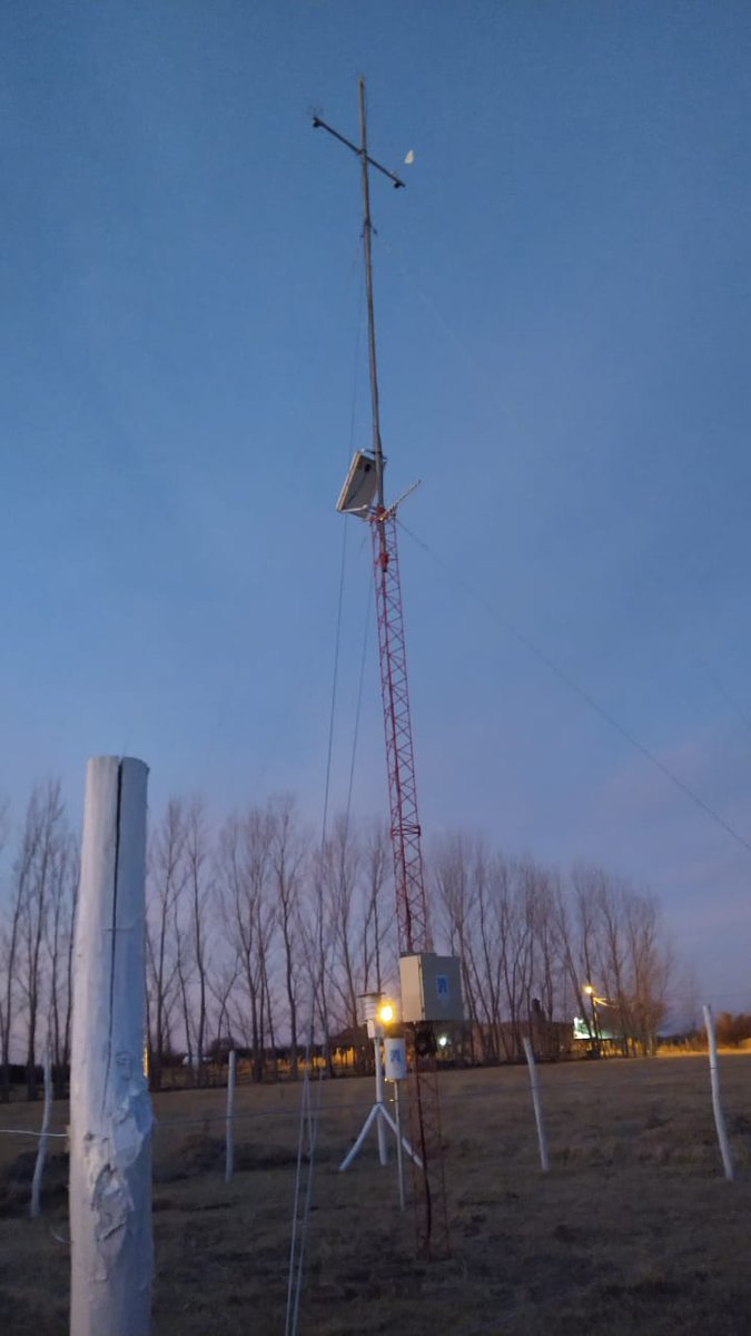 MonitoreoHidArg's tweet photo. #RMET
Nuevas estaciones meteorológicas 🌡🌤 en La Paz #MENDOZA y en Zapala #NEUQUEN, sitios seleccionados en coordinación del equipo de trabajo de RMET y las jurisdicciones provincial.
Seguimos fortaleciendo el monitoreo hidrometeorológico en todo el país.
#SSRH https://t.co/ODNmdAwLT2