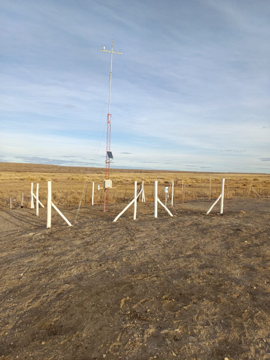 MonitoreoHidArg's tweet photo. #RMET
Nuevas estaciones meteorológicas 🌡🌤 en La Paz #MENDOZA y en Zapala #NEUQUEN, sitios seleccionados en coordinación del equipo de trabajo de RMET y las jurisdicciones provincial.
Seguimos fortaleciendo el monitoreo hidrometeorológico en todo el país.
#SSRH https://t.co/ODNmdAwLT2