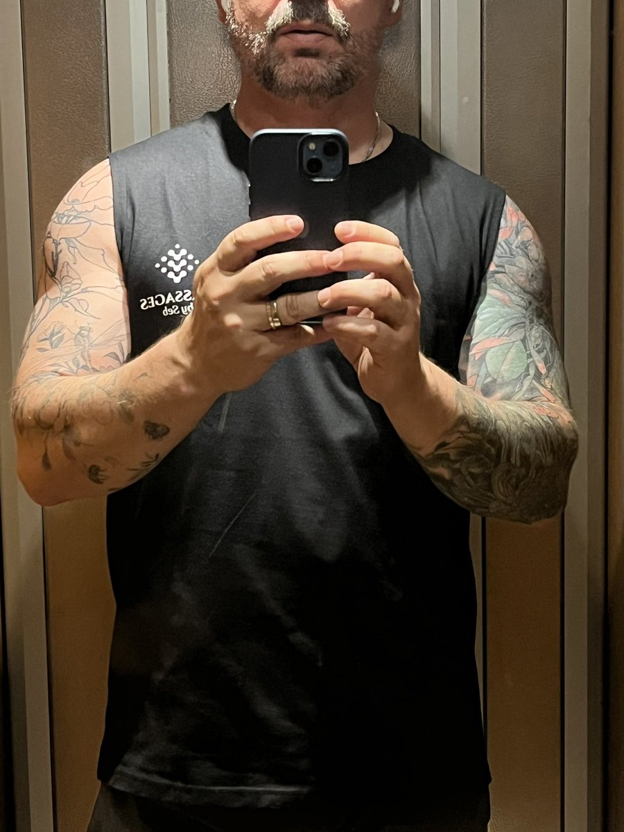 SebChouba's tweet image. Photo ascenseur de retour du sport ce midi.