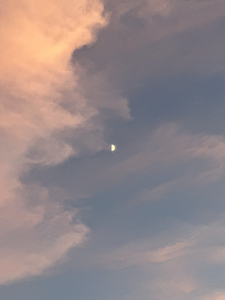 Ian Cain (@ichuckcain) on Twitter photo About last night 👌🏽 About last night 👌🏽