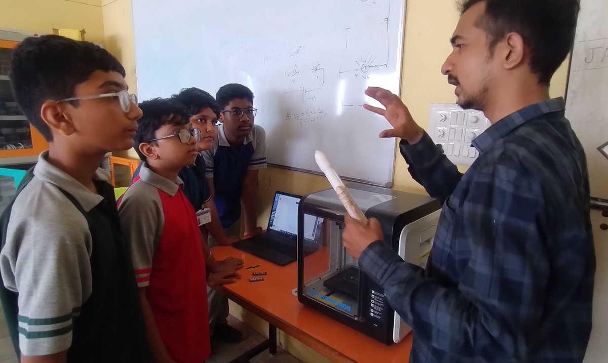 IPLab_Rajkot's tweet image. From hands-on #3D printed #prototypes to #AI based projects, the #ATL_Lab developed by @InfoGujcost at Innovative School, #Rajkot is shaping future #innovators.

Through @IPLab_Rajkot session, students learned why securing their #creative #ideas, #projects &amp;amp; #innovations matters.