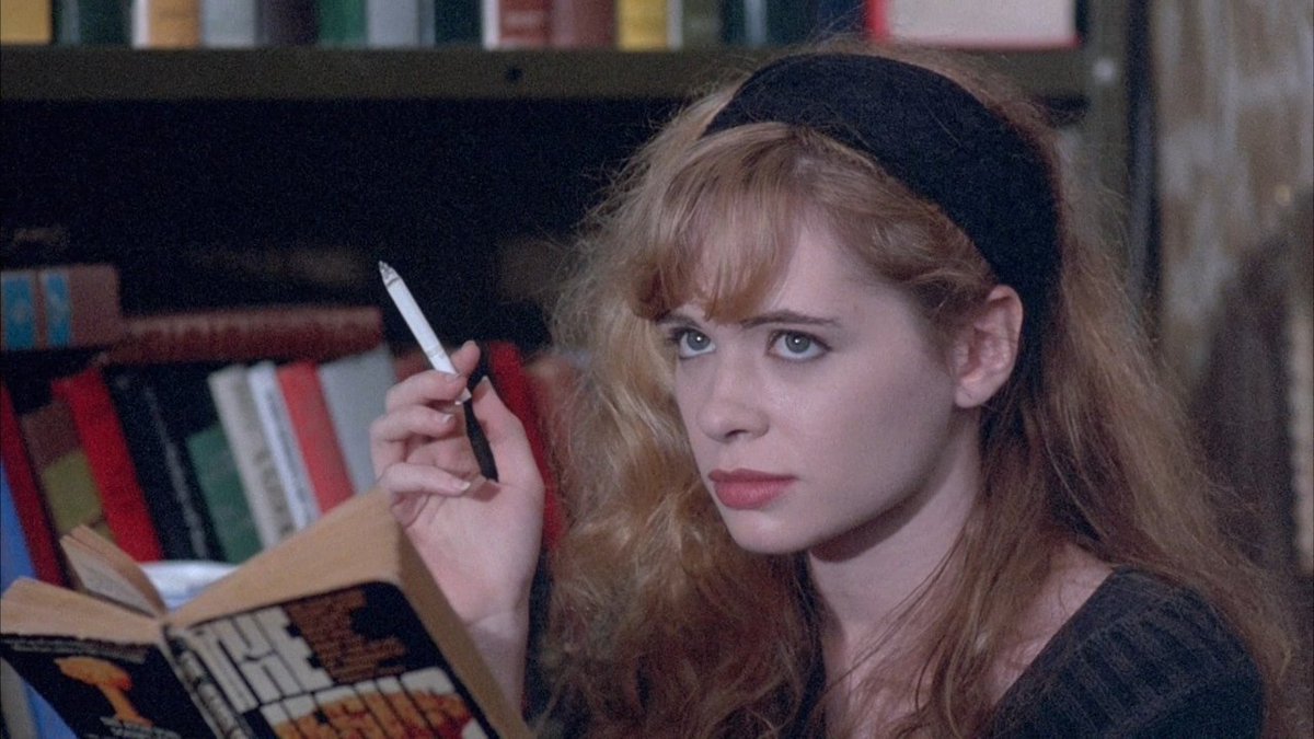 One of the most influential films to me personally, that I can not express enough here. An unsung hero of the American independent cinema wave pre-millenium.

The Unbelievable Truth by Hal Hartley from 1989.

#Film #Films #Movie #Movies #Cinema #HalHartley #IndieCinema #IndieFilm
