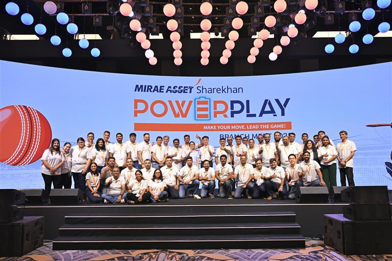 ParminderVarma's tweet photo. #MASKPowerPlay2025 was more than a Branch Meet—it was a reminder of Mirae’s global strength &amp; our commitment to India.
Grateful to hear from Mr. Moon Kyung Kang &amp; Mr. Swarup Mohanty on putting clients first &amp; staying the course, no matter the market.
#MiraeAssetSharekhan https://t.co/ExjGnsgZvW