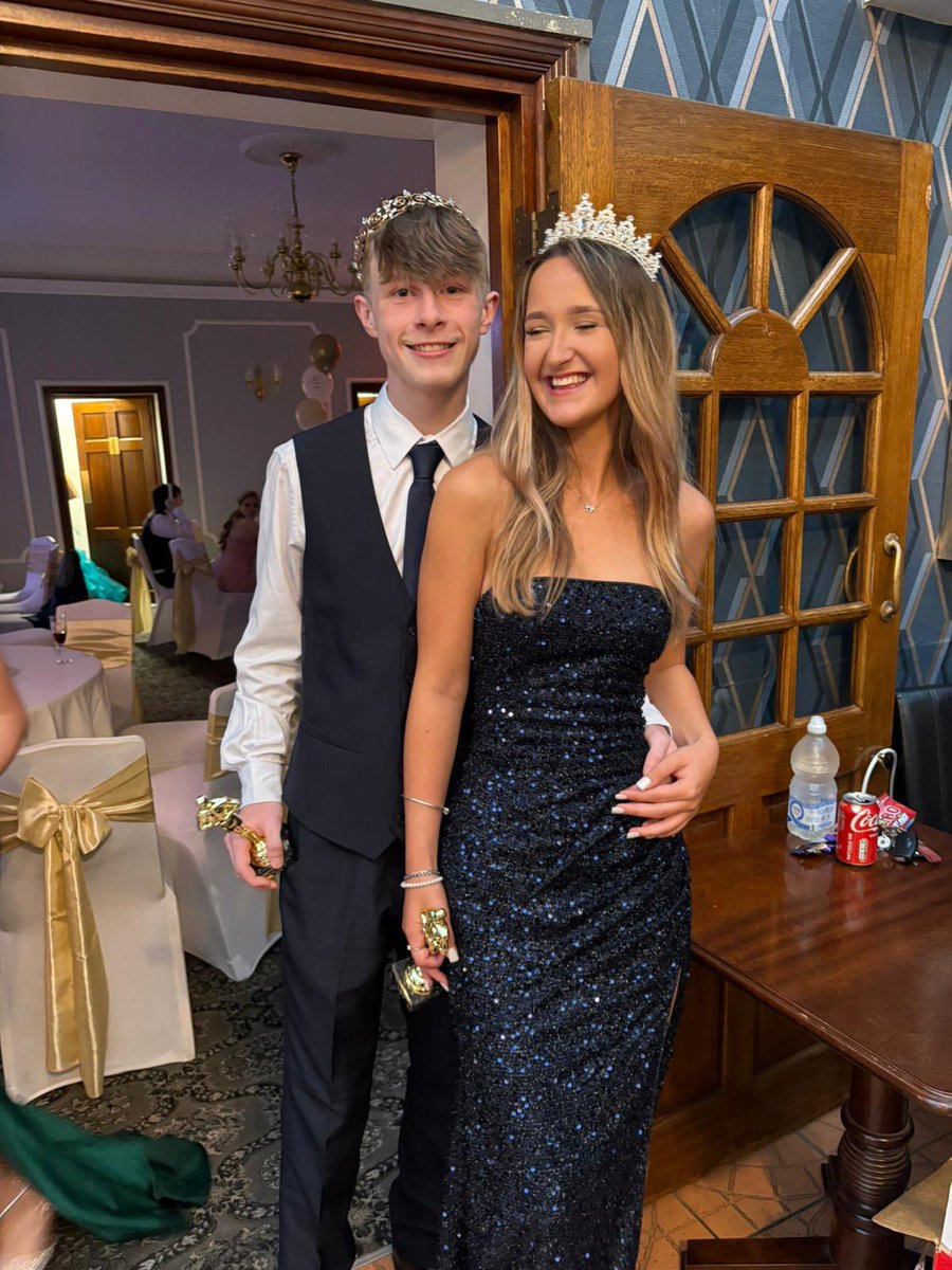 Pen y Dre High School tweet media