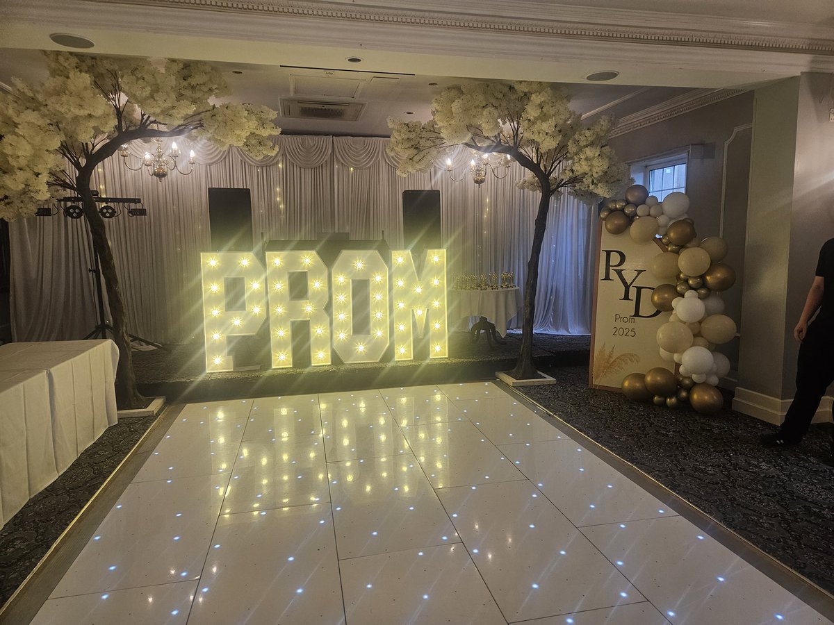 Pen y Dre High School tweet media