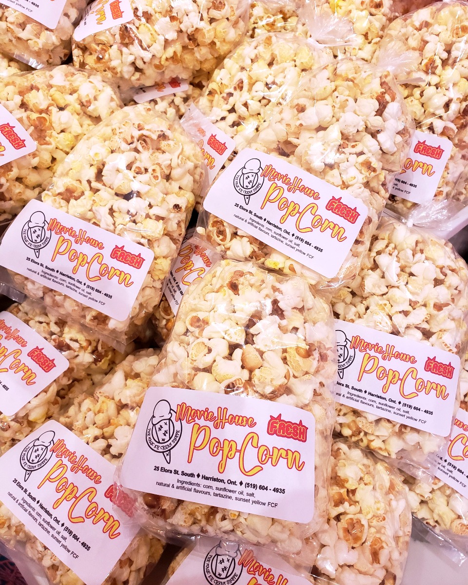 MagicIceCream25's tweet image. Thinking about throwing a party? Make it extra special with delicious fresh popcorn and fluffy cotton candy. Sure to delight everyone! 🍭🍿 Perfect for birthdays, weddings, school events, and so much more! 🎉  
#PartySnacks #CottonCandyMagic #PopcornFun