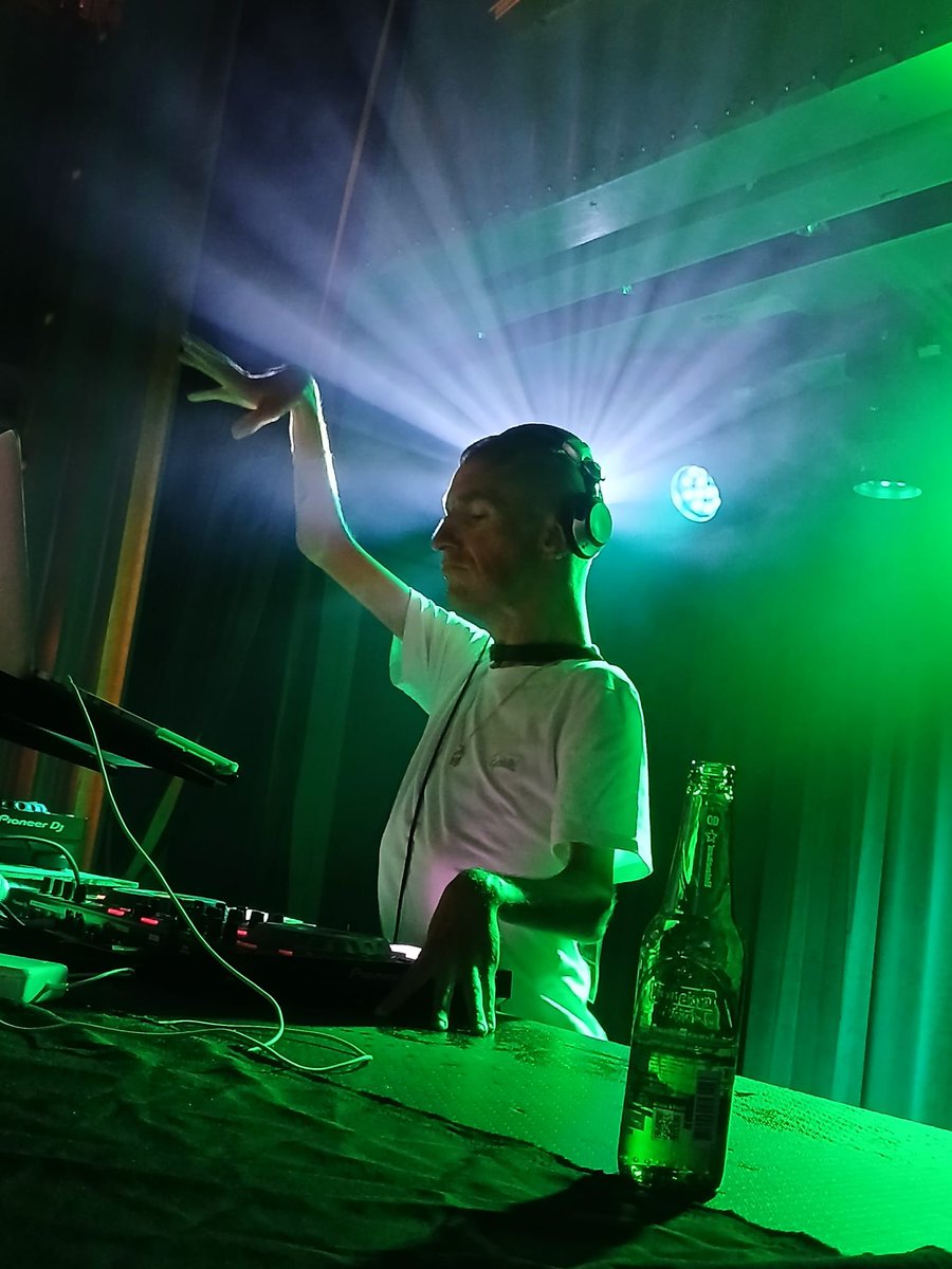 EnableIreland's tweet image. What a night ! 👏 Join us in celebrating DJ Amos, who has hung up his headphones after his last performance at the Set Theatre. DJ Amos, is a great friend, and a previous service user, of Enable Ireland. His final show was in aid of our Kilkenny Services. Thank you. 🧡