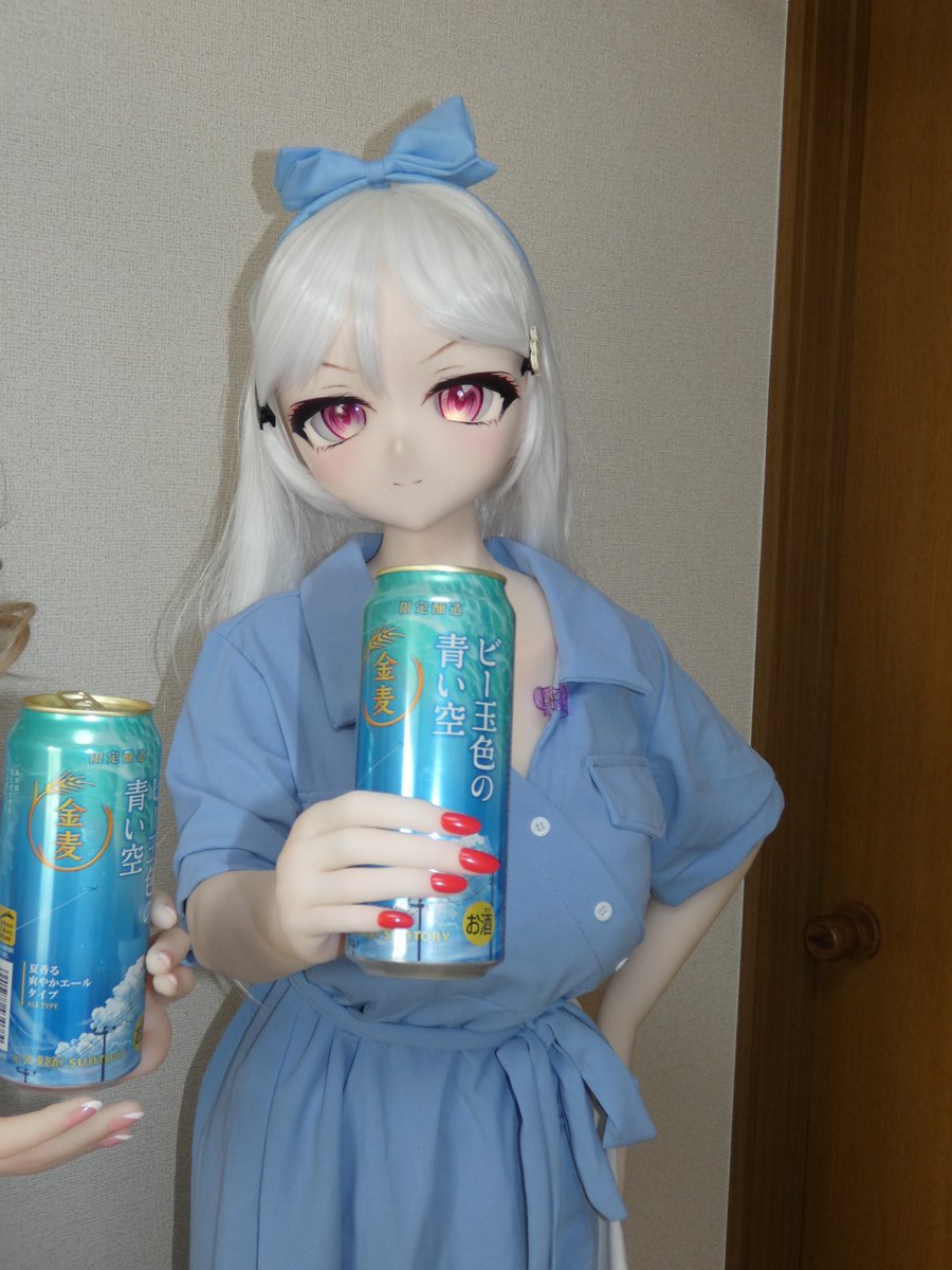 #等身大ドール劇場  #WMdoll 
キャラ紹介 名前ナユタ 
誕生日6月18日
チャイナドレスの魔女編で登場したナユタさん、宣材写真がチャイナドレスだったのでそのまま採用…モーゼルM712を持たせたのは完全に趣味です！最後は蒼いドリンクの新メンバーになりましたが凄い才能の持ち主なんですよ！(*ᴗˬᴗ)