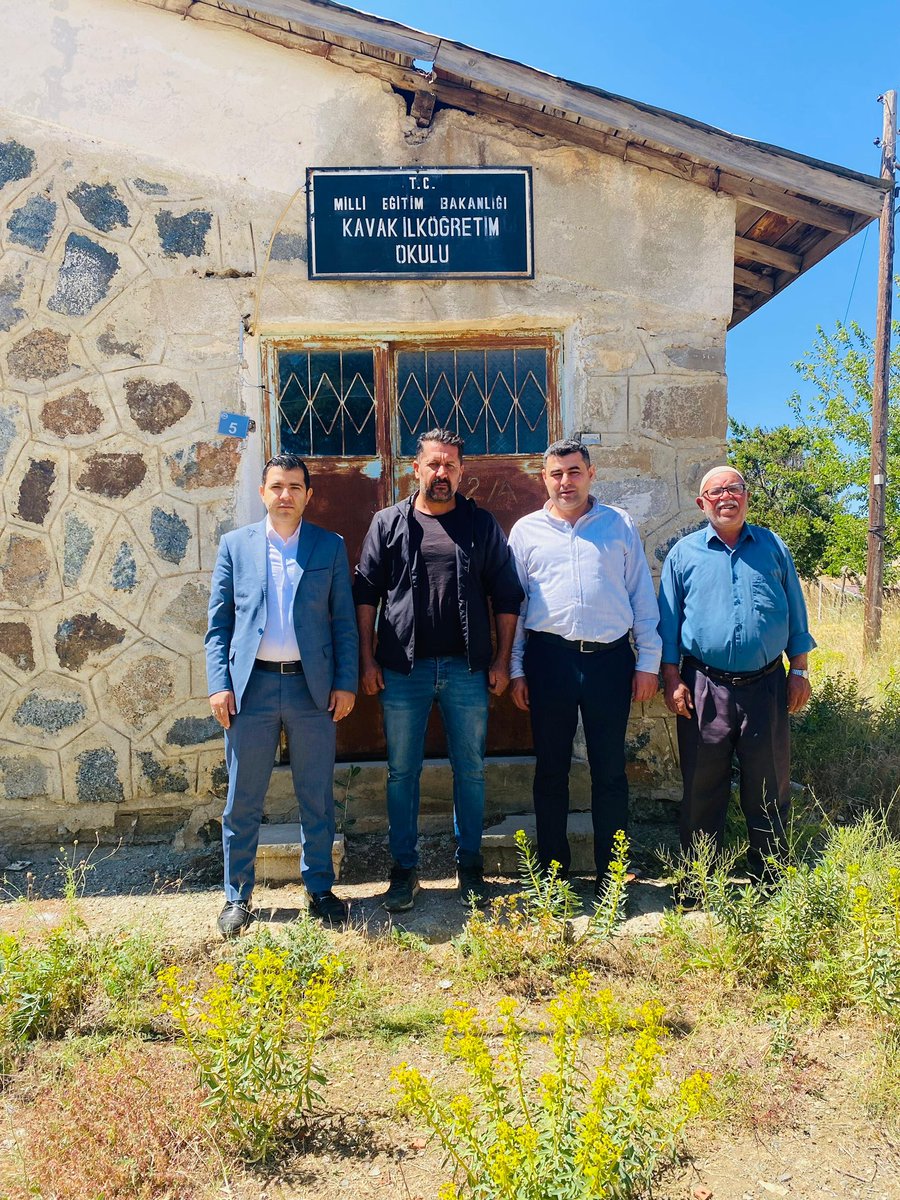 SivriceMem's tweet photo. İlçe Milli Eğitim Müdürümüz Reşat CENGİZ başkanlığında kapalı köy okulları ziyaretleri devam ediyor. 
☑️ Kavak
☑️Gözeli
☑️Yedipınar
☑️Kürk
☑️Kamışlık
@tcmeb @Yusuf__Tekin @elazigmem @mehmetyigitmem @ResatCengiz23 https://t.co/2z9tLrUp9q