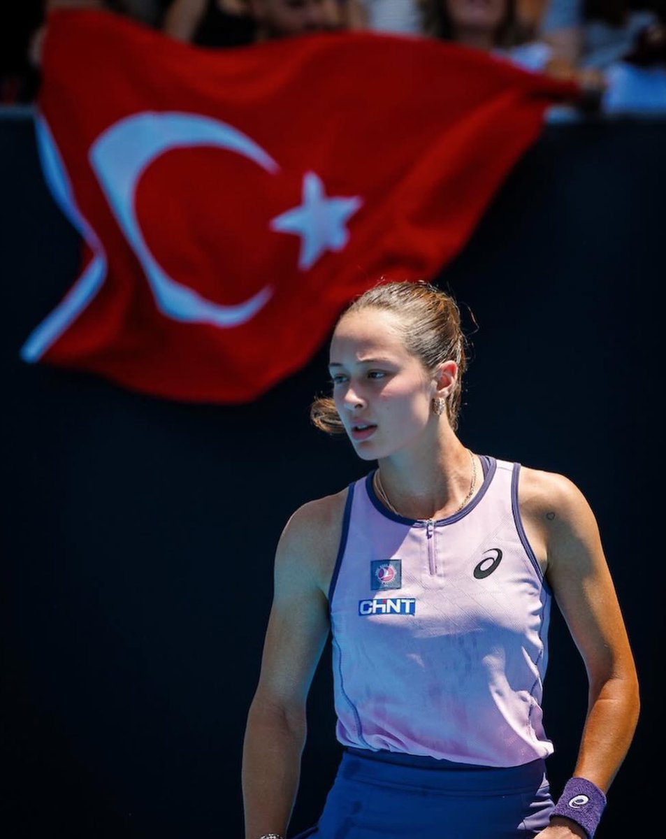 voleybolplus's tweet photo. ZEYNEP SÖNMEEEZZZZ 🇹🇷🤩

✅ Wimbledon’da üçüncü turdayız! https://t.co/yJQvIF72jC