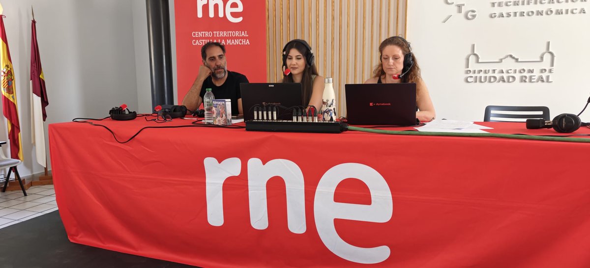 RTVE Castilla-La Mancha (@rtveclm) on Twitter photo 📺📻Nos volcamos con el <a href="/festivalalmagro/">Festival de Teatro Clásico de Almagro</a> que arranca esta noche con la entrega del Premio Corral de Comedias a la bailaora flamenca Cristina Hoyos
Hoy y mañana informativos regionales desde Almagro y también el <a href="/ElOjoCriticoRNE/">El Ojo Crítico (RNE)</a>🎙️📻😉 📺📻Nos volcamos con el <a href="/festivalalmagro/">Festival de Teatro Clásico de Almagro</a> que arranca esta noche con la entrega del Premio Corral de Comedias a la bailaora flamenca Cristina Hoyos
Hoy y mañana informativos regionales desde Almagro y también el <a href="/ElOjoCriticoRNE/">El Ojo Crítico (RNE)</a>🎙️📻😉