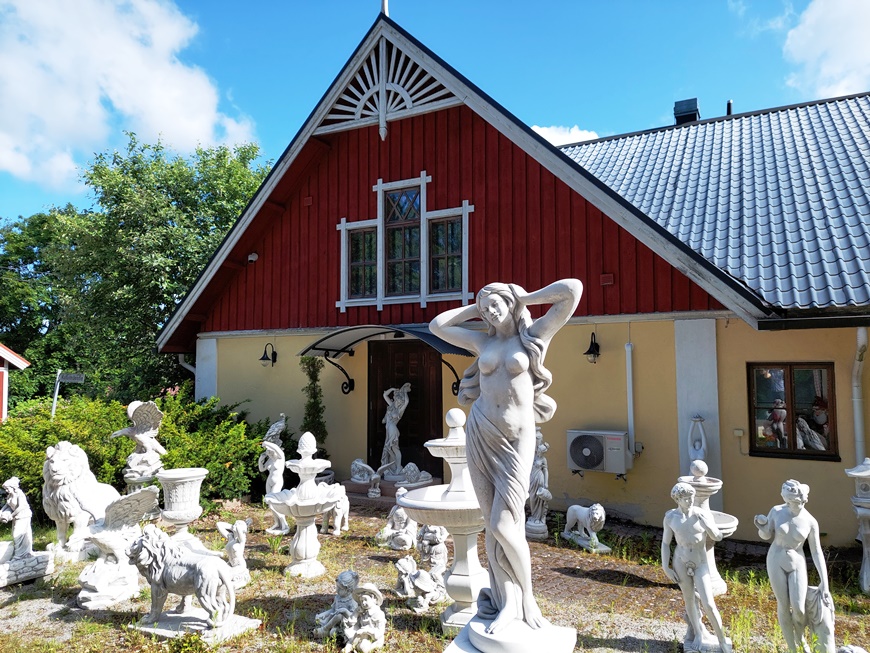 KivaaTekemista's tweet photo. UNIIKKI KESÄRETKIKOHDE 🗽🗽
Suomen suurin patsasnäyttely uudistui Muurlassa Salossa. Kivaa Tekemistä🦊 tutustui ja haastatteli kauppias Risto Merikantoa. Katso Suomen kysytyimmät patsaat.🦅😻 👇

https://t.co/yGlxDftdkU

kaupallinen yhteistyö #artbouffant

@Salonkaupunki #muurla https://t.co/e69O2wP4gs