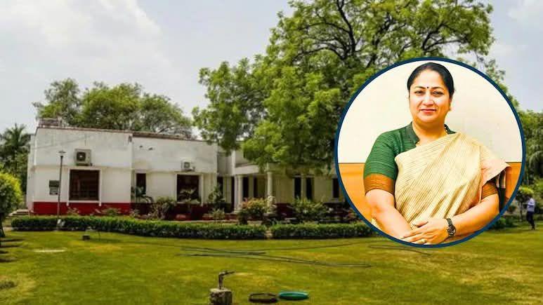 CM रेखा गुप्ता के बंगले के रेनोवेशन का टेंडर 60 लाख में उठा है.

· 14 AC लगाए जाएंगे
· 91 हजार के 6 गीजर
· 63 हजार का गैस चूल्हा
· 32 हजार का माइक्रोवेव
· 9.3 लाख के 5 TV लगेंगे
· 60 हजार का एक डिशवॉशर
· 85 हजार का ओवन टोस्ट ग्रिल लगेगा
· 77 हजार की ऑटोमैटिक वॉशिंग मशीन
· 1.8 लाख