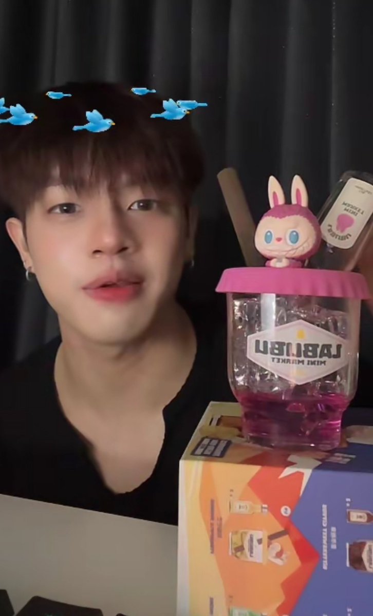 HanUSuReG7's tweet image. ไลฟ์ล่าสุด.. เริ่มที่แกะกล่อง จบที่รีดผ้า นี่มันอะไรกันคับเนี่ยยยยยย!!  555555555 
//เอ็นดูกลัวน้องบู้พอง หยิบเตารีดไปสามรอบ 5555555 เอ๊ะ?? หรือสี่ 🤣🤣

@terk_ntw
#TerkNTW 
#HOWLS #Project_HOWLS