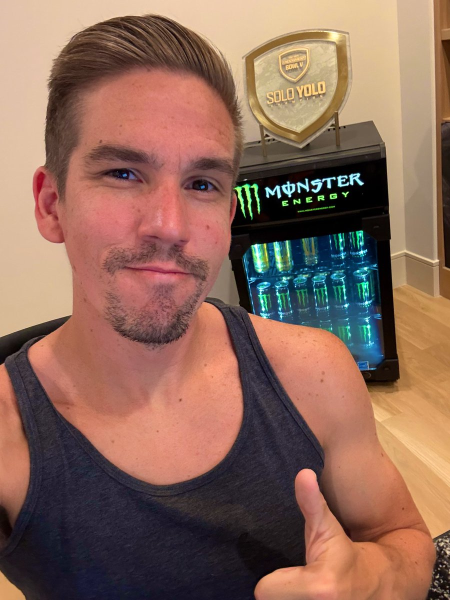 TylerTeeP's tweet image. LIVE
BDAY stream. 33 today. Been unc status for years at this point. Still slamming cheaters
Living the dream playing WZ ranked.
Come hangout
Twitch.tv/teepee
youtube.com/live/8XXDeFJ-o…