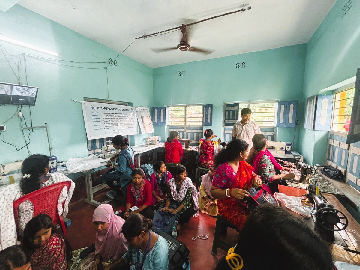 PBSSD_Howrah's tweet photo. Snippets of TC Inspection at Utkarsh Bangla Training Center, Howrah.
______
TC Name: Sonreir Udaynarayanpur Centre
Course : Garments Manufacturing
Block: Udaynarayanpur
..
..
#utkarshbanglahowrah #skilldevelopmentprogram #TrainingCentreInspection #inspectionreport #Howrah https://t.co/gf4vSquSXB