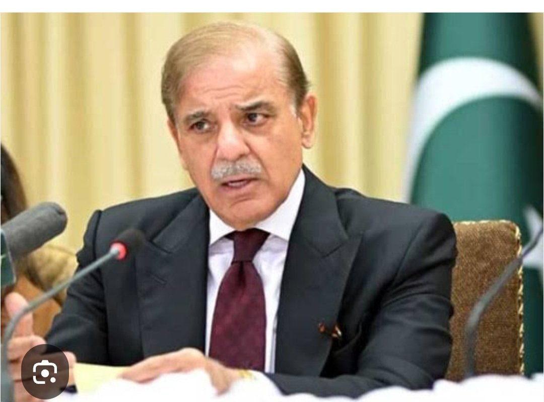 #میرے_عزیز_ہم_وطنو

اللہ کے فضل و کرم سے ہم نے بجلی کے بل سے 35 روپےTV فیس ختم کر کے 10 پیسے فی یونٹ فیول ایڈجسٹمنٹ کی
9ایم ایم کی گولی بل میں شامل کر دی ہے
اب آپکو 35 کی بجائے80 روپے دینےہیں

فیول ایڈجسٹمنٹ کی bullet سے توجہ ہٹانےکیلئے
#غریب_نہیں_مراعات_ختم_کریں
<a href="/CMShehbaz/">Shehbaz Sharif</a>
👇1/4