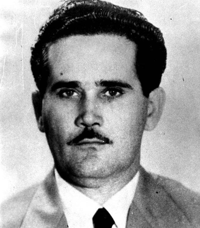 En el aniversario 110 de su natalicio, rendimos tributo a Juan Manuel Márquez, 2do. jefe de la expedición del yate Granma, hombre corajudo que fue fiel al compromiso de aquellos jóvenes de ser libres o mártires. 

#CubaViveEnSuHistoria