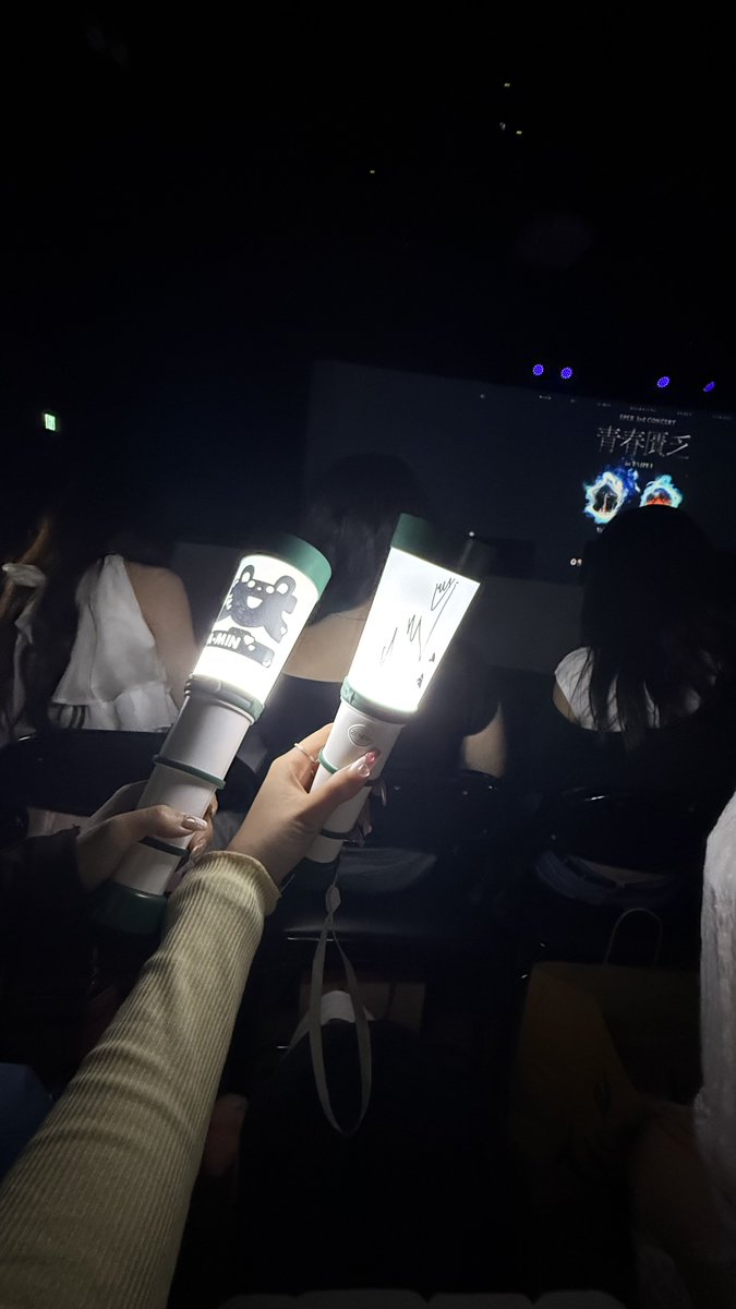 wanglove312's tweet photo. 아 우리 타이베이도 다녀왔지롱~ https://t.co/koyVp6OQJP