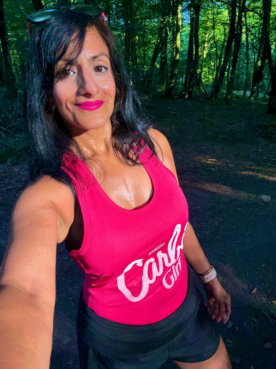 #runstreak day 2,674 🏴󠁧󠁢󠁷󠁬󠁳󠁿 
📍 Fforest Fawr, Cardiff 
6:13am club ✅ 
A wonderfully warm hilly run in the woods as the sun was coming up 😍 
T minus 2 days until my next Ultra … &amp; we are at my fav part of training for a running event : “Carbie Girl” is definitely where I’m at 😂