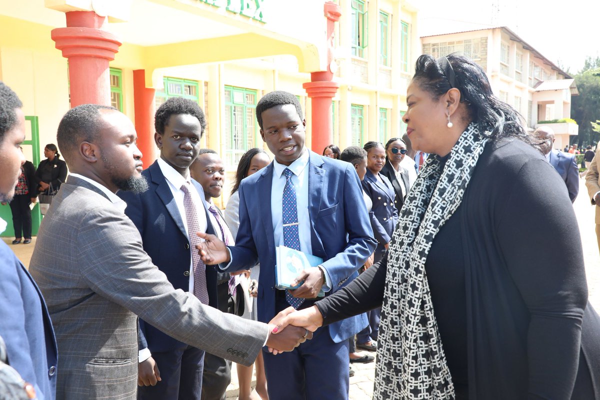 JaMoneyx's tweet photo. Local man launches law journal. 
Onto the next pioneering challenge.
Moi University Law Journal is on.
God siku zote. https://t.co/OazfYOoRj6