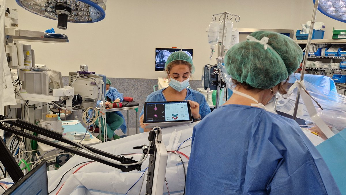 👍orgullosos de anunciar que realizamos  el primer procedimiento del pais de estimulación cerebral con el dispositivo más innovador para el #Parkinson
1️⃣° de España
7️⃣° de Europa
#Anestesia
#Neurofisiologia
#Neurologia
#Neuroradiologia
#Neurocirugia
tinyurl.com/ypevh6v3