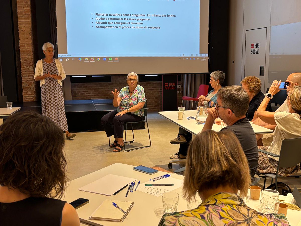 ➡️La <a href="/SanmartiNeus/">Neus Sanmarti</a> ha reflexionat sobre la importància de parlar amb el claustre de la Progressió de la competència científica.

➡️La Conxita Màrquez ha explicat com fer bones preguntes per promoure la indagació i l’aprenentatge profund.