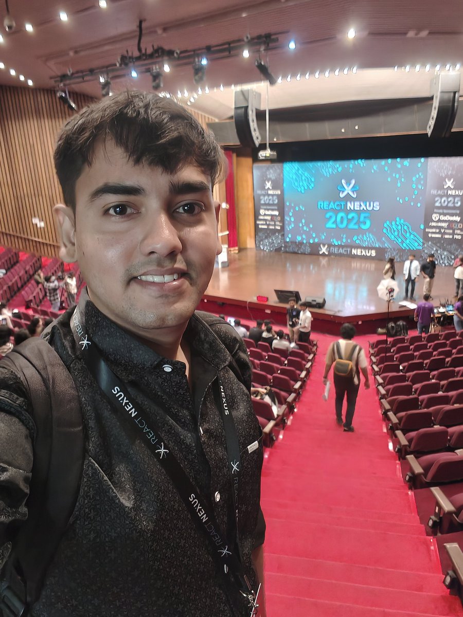 shloksri's tweet image. It&apos;s a wrap for Day 1 at @ReactNexus. can&apos;t wait for Day 2 #reactnexus2025