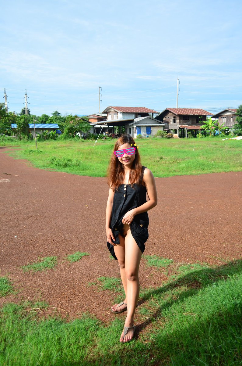 Wi_Smiley's tweet photo. Guess if I'm wearing a bra and underwear.
https://t.co/hJTndgMeFx
#outdoor #ชอบโชว์ https://t.co/TbrpPkQHUm