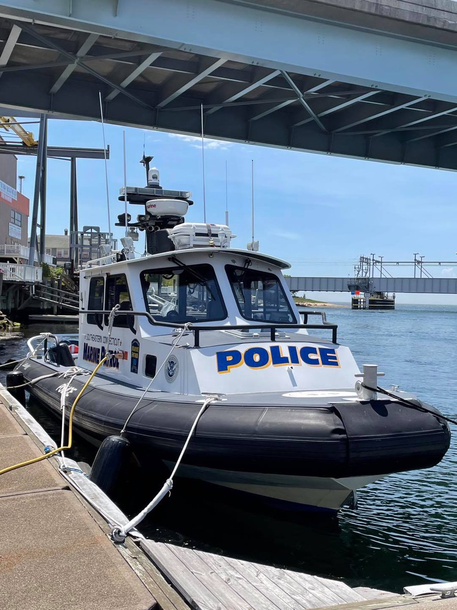 WPD teaming up with US Coast Guard this weekend to help keep those on the water safe!

Operation Dry Water is a national awareness and enforcement campaign focused on reducing the number of alcohol and drug related incidents and fatalities

Enjoy the weekend, but please be safe!